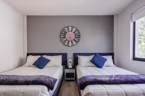 2 bedrooms, iron/ironing board, free WiFi, bed sheets - Urban Oasis in Roma - Wifi - Laundry - Sleeps 7 (Mexico City)