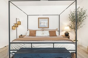 3 soverom, skrivebord, strykejern/-brett og wi-fi