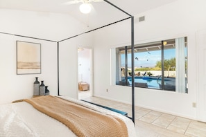 3 bedrooms, desk, iron/ironing board, WiFi