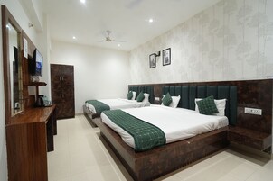 Family Room, Non Smoking, Sea View | Egyptian cotton sheets, premium bedding, down comforters
