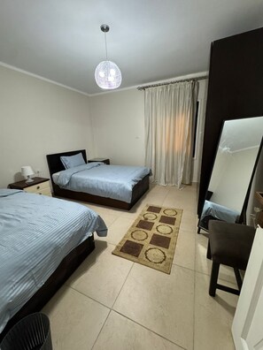 2 bedrooms, iron/ironing board, WiFi, bed sheets