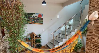 Um ambiente regional, aconchegante, seguro, e bem localizado.