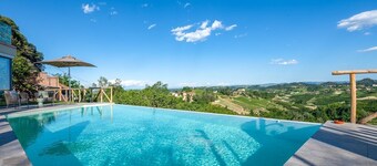 Villa Laretta - Three Bedroom Villa, Sleeps 6