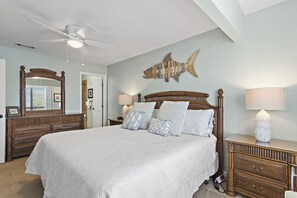 4 habitaciones, tabla de planchar con plancha y ropa de cama 