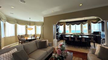 Smart TV, fireplace, offices, printers