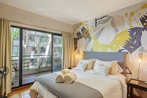 1 bedroom, desk, iron/ironing board, Internet