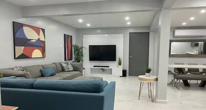 Spacious 7-bedroom House w/ Heated Pool and Pool Table