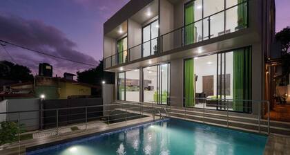 Green Vibe - Two-Bedroom Deluxe Apartment in Colombo