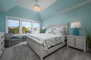 5 slaapkamers, een bureau, een strijkplank/strijkijzer, gratis wifi