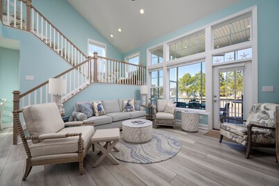 Stunning New Beach House in Bayside, 2 Master Suites, Fast WiFi, Turn Key!