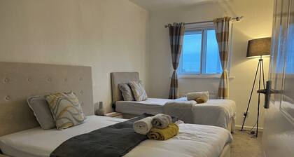 Spacious and private apartment in Birmingham, just 5 minute from the city centre