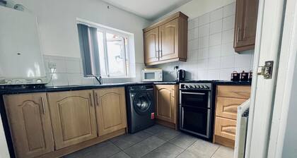 Spacious and private apartment in Birmingham, just 5 minute from the city centre