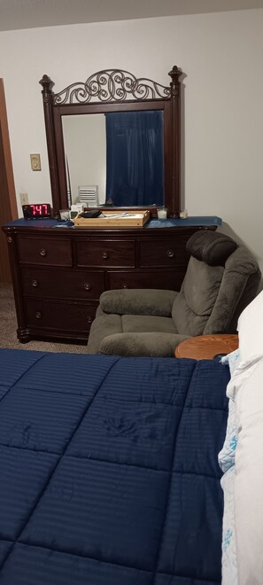 2 chambres, fer et planche Ă repasser, Wi-Fi, literie fournie