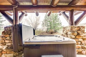 Outdoor spa tub - Skywatch 50 - 6 Bedroom Residence (Beaver Creek)