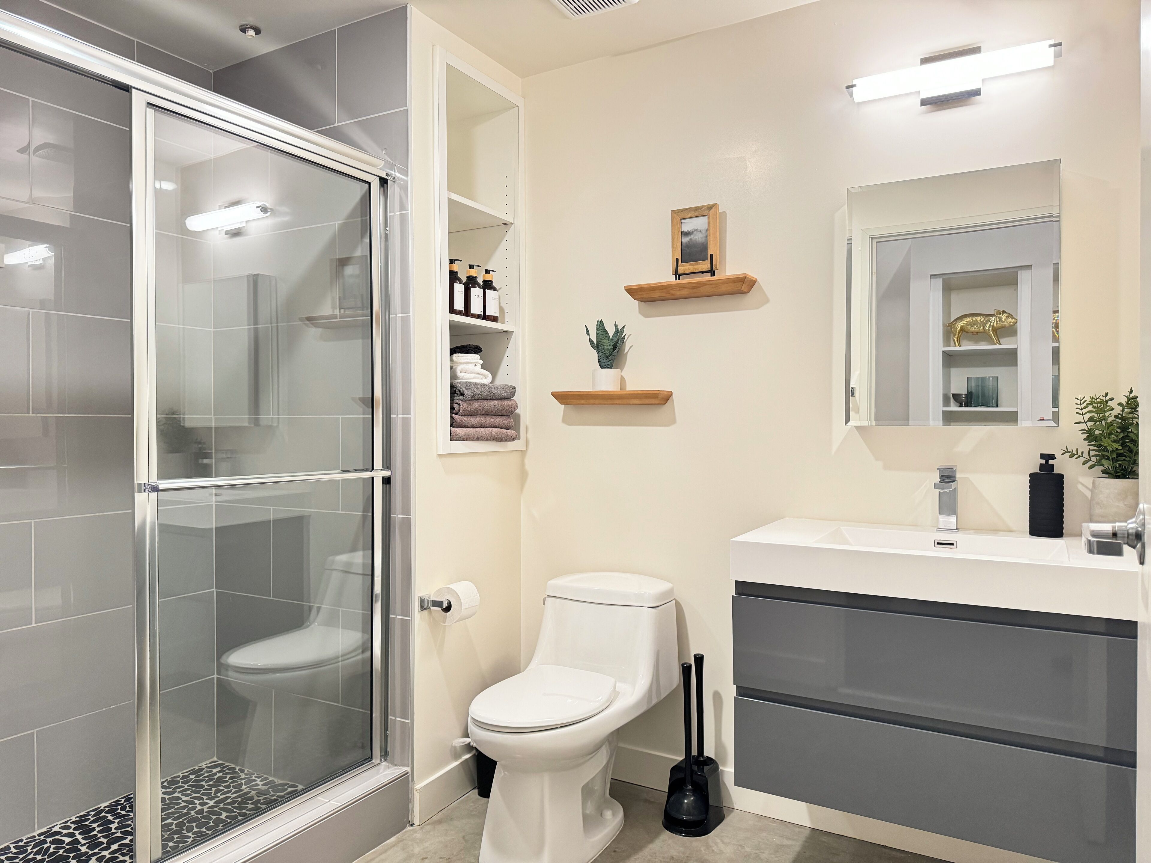 Hårtørrer, håndklæder, Sæbe, Shampoo