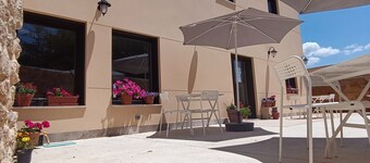 RURAL HOSTEL ON THE CAMINO DE SANTIAGO IDEAL FOR FAMILIES 