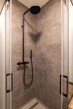 House | Bathroom
