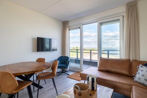 Living room - Apartment in Sint-annaland Near Marina (Sint-Annaland)