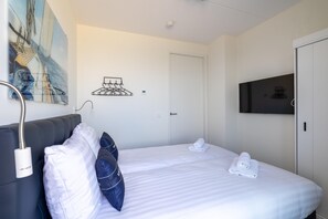 House | 2 bedrooms, bed sheets