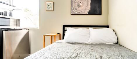 1 soverom, wi-fi (inkludert) og sengetøy