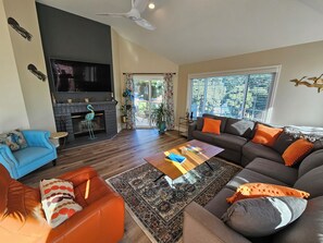 Smart TV, fireplace, DVD player, table football