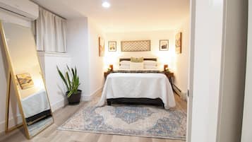 2 bedrooms, desk, iron/ironing board, travel crib