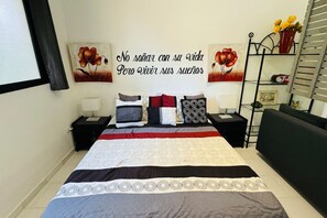 1 bedroom, desk, iron/ironing board, WiFi