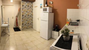 Microwave, oven, stovetop
