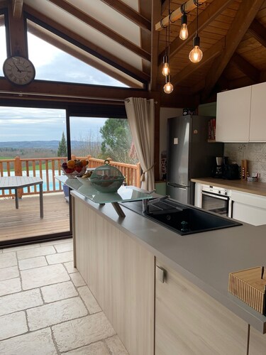 Maison de Charme**** with swimming pool and spectacular view