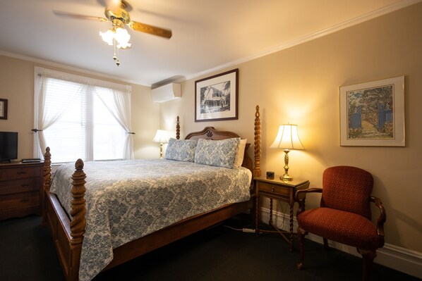 1 habitación, escritorio, tabla de planchar con plancha y wifi gratis 