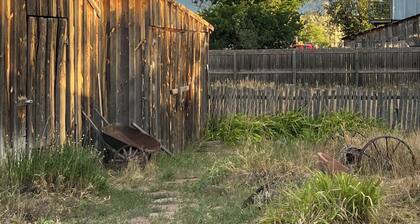 Mountain getaway in the heart of La Veta!