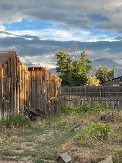 Mountain getaway in the heart of La Veta!