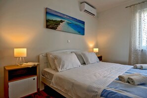 4 Schlafzimmer, Bügeleisen/Bügelbrett, Reisekinderbett, WLAN