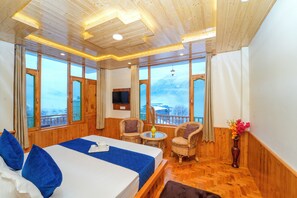 Honeymoon Room, 1 King Bed, Balcony, Mountain View - Olive Grand View (Manali)