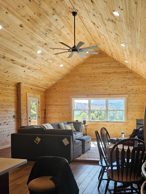 Smart TV, DVD player, table football, ping pong