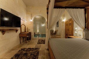 Romance Suite | 迷你吧、客房内保险箱、特色装修、特色家居