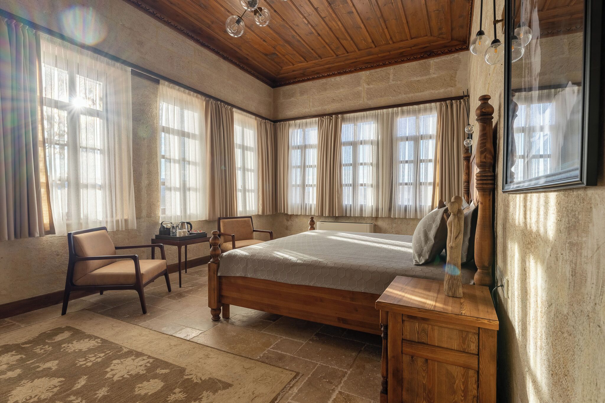 Legacy Suite | Minibar, caja fuerte, decoración individual y mobiliario individual