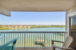 Property grounds - Charming Waterfront Condo | 3-Min to Beach (Indian Shores)