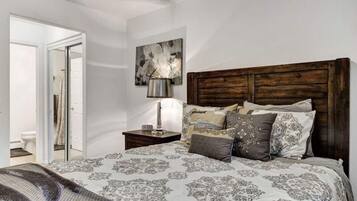 2 bedrooms, iron/ironing board, travel cot, free WiFi