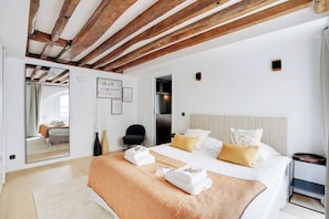 Apartment | 1 bedroom, laptop workspace, iron/ironing board, bed sheets - Cosy Apartment - 1br/4p - Les Halles (Paris)