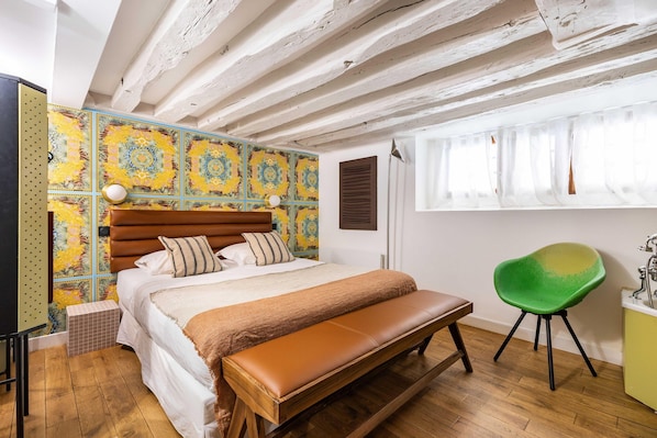 Departamento | 3 habitaciones, tabla de planchar con plancha y ropa de cama 