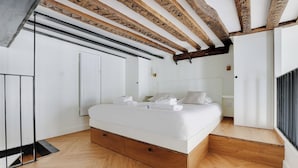 Unclassified image, 4 of 15, button - Charming Apartment - 1br/5p - Quartier du Mail (Paris)