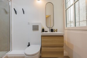 Apartment | Bathroom | Hair dryer