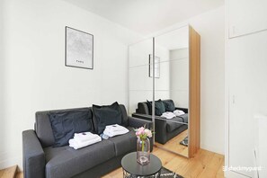 Living area - Le Marais - Rue de Bretagne (Paris)