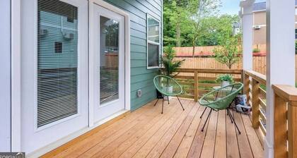 Charming 2-bedroom cottage in amazing Atlanta with fitness room, WiFi
