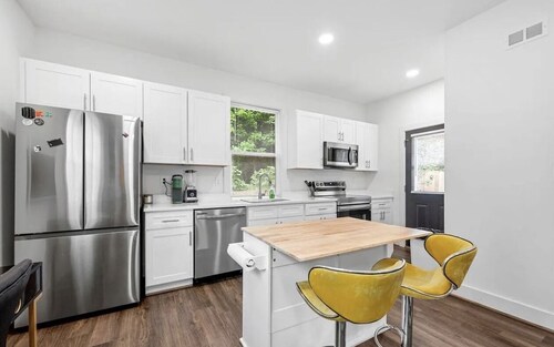 Charming 2-bedroom cottage in amazing Atlanta with fitness room, WiFi