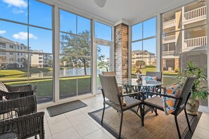 Dining - Cozy Oceanview 3BR w/ Private Balcony & 7 Pools - Dog Stays Free (Myrtle Beach)