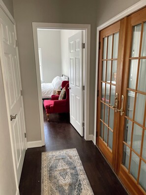 1 soverom, strykejern/-brett, wi-fi og sengetøy