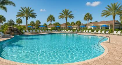 Courtyard Villa in The Villages – Private Yard, Free Golf Cart & Access to Pools