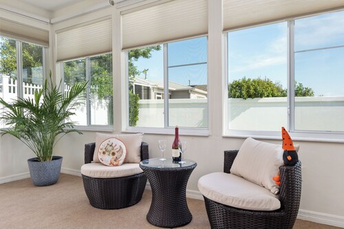 The Villages Courtyard Villa – Private Yard, Golf Cart Included, Pools Nearby